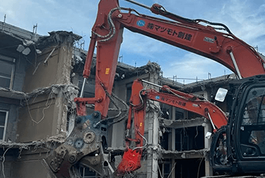 RC解体の施工風景